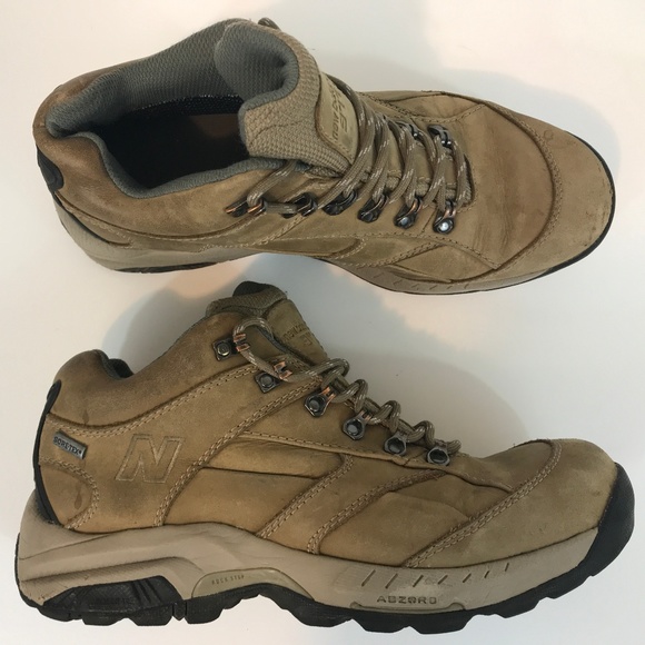 New Balance Shoes - New Balance Womens GoreTex Hiking Boots Size 9.5